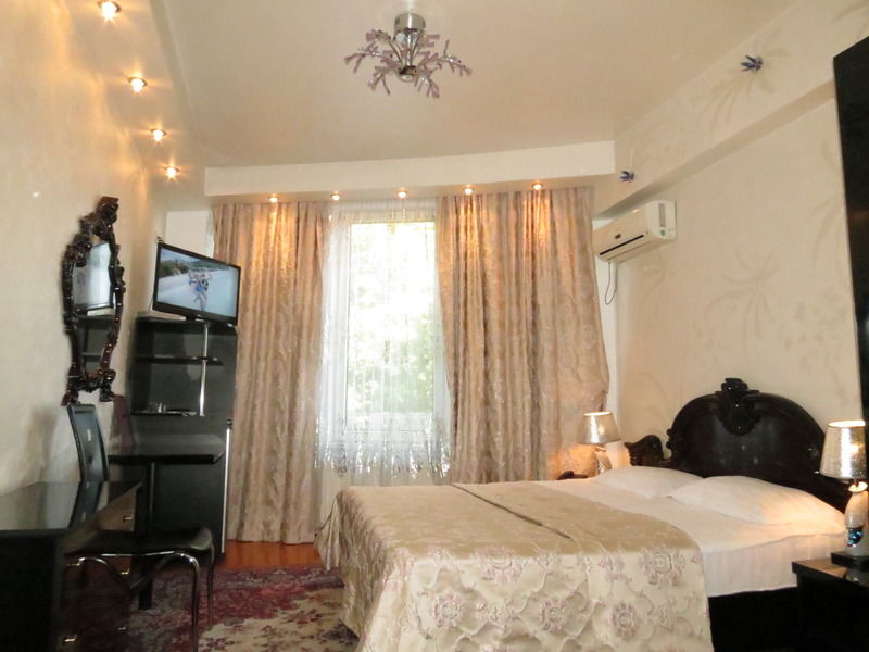 Bella Donna Hotel Chisinau Ngoại thất bức ảnh
